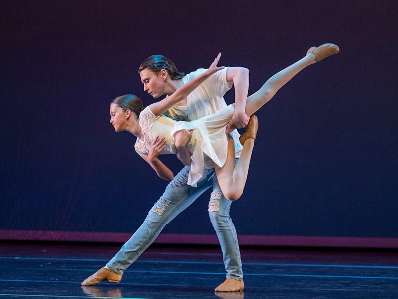 lyrical dancers